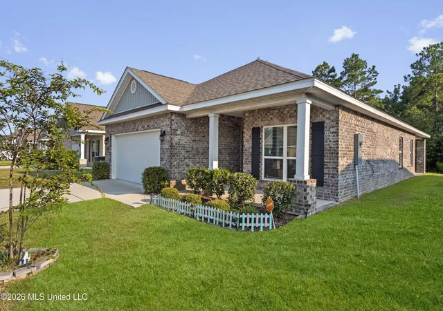 Photo 2 of Single family home for sale at 80 Saltmeadow Cir, Ocean Springs, MS 39564 | MLS# 4157396 | Listing updated on 2026-07-29