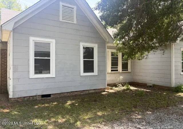 Photo 2 of Sale Pending at 380 3rd Street, Coahoma, MS 38617 | MLS# 4157497 | Listing updated on 2026-08-26