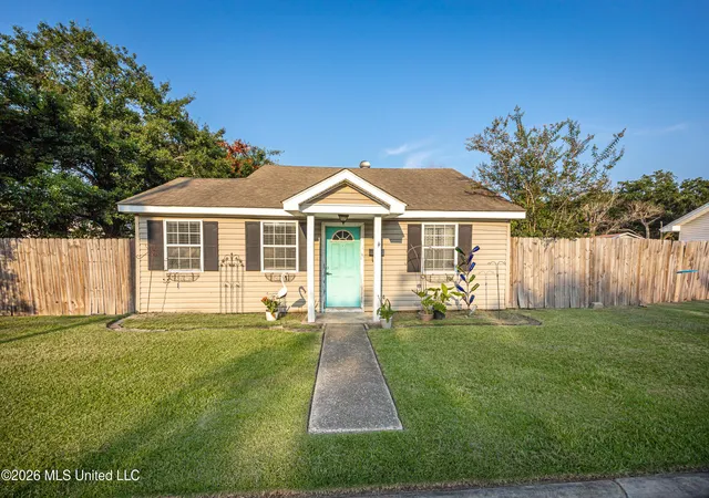 Photo 1 of Single family home for sale at 1806 Roosevelt St, Pascagoula, MS 39567 | MLS# 4157428 | Listing updated on 2026-08-31