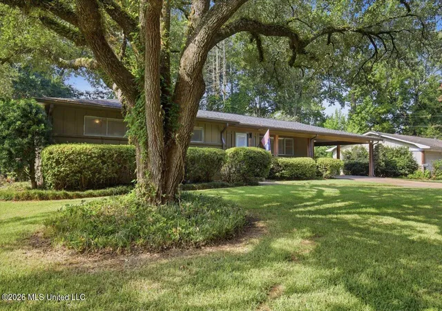 Photo 2 of Sale Pending at 119 Pimlico Pl, Jackson, MS 39211 | MLS# 4158036 | Listing updated on 2026-08-12