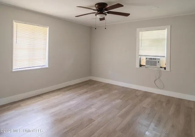 Photo 3 of Sale Pending at 3057 Woodside Dr, Jackson, MS 39212 | MLS# 4157453 | Listing updated on 2026-10-14