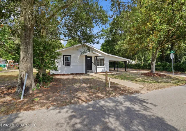 Photo 1 of Single family home for sale at 2900 8th Avenue, Gulfport, MS 39501 | MLS# 4157418 | Listing updated on 2026-09-11