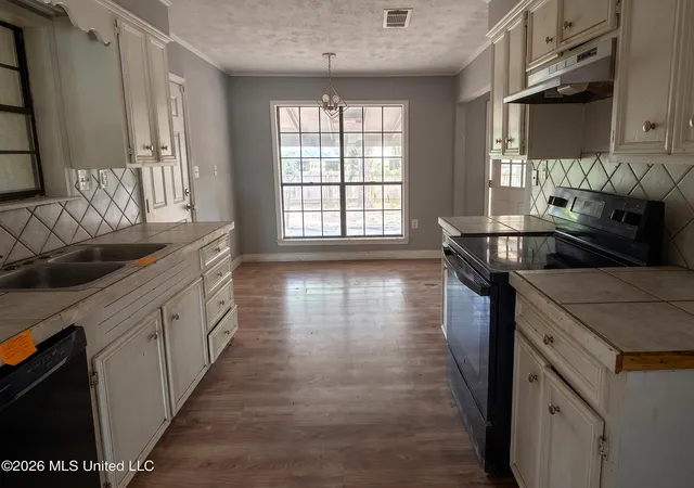 Photo 2 of Single family home for sale at 142 Dogwood Cir, Brandon, MS 39047 | MLS# 4157457 | Listing updated on 2026-09-03
