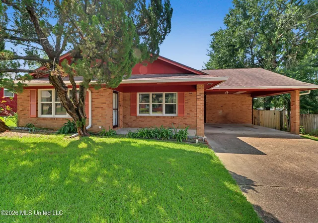Photo 1 of Single family home for sale at 15301 Government St, Gulfport, MS 39503 | MLS# 4157426 | Listing updated on 2026-08-11