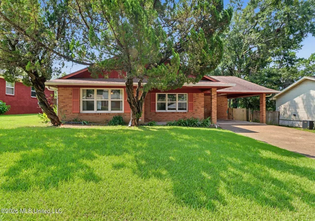Photo 2 of Single family home for sale at 15301 Government St, Gulfport, MS 39503 | MLS# 4157426 | Listing updated on 2026-08-11