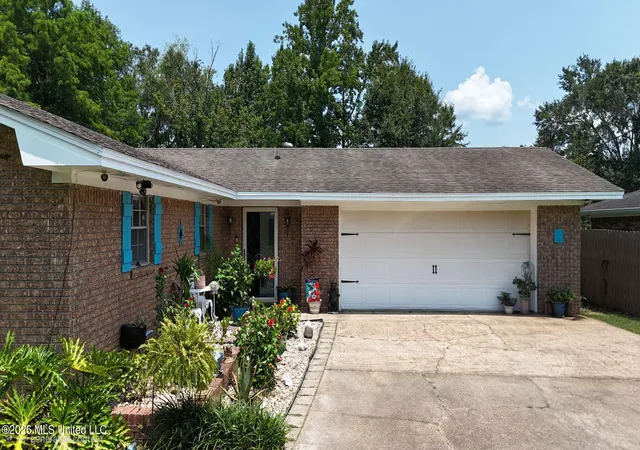 Photo 2 of Sale Pending at 15214 Hamilton St, Gulfport, MS 39503 | MLS# 4157469 | Listing updated on 2026-08-18