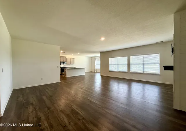 Photo 3 of Single family home for sale at 161 Twin Lakes Dr, Byhalia, MS 38611 | MLS# 4157635 | Listing updated on 2026-08-05