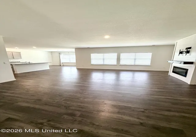 Photo 3 of Single family home for sale at 161 Twin Lakes Dr, Byhalia, MS 38611 | MLS# 4157635 | Listing updated on 2026-08-05