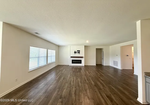 Photo 4 of Single family home for sale at 161 Twin Lakes Dr, Byhalia, MS 38611 | MLS# 4157635 | Listing updated on 2026-08-05