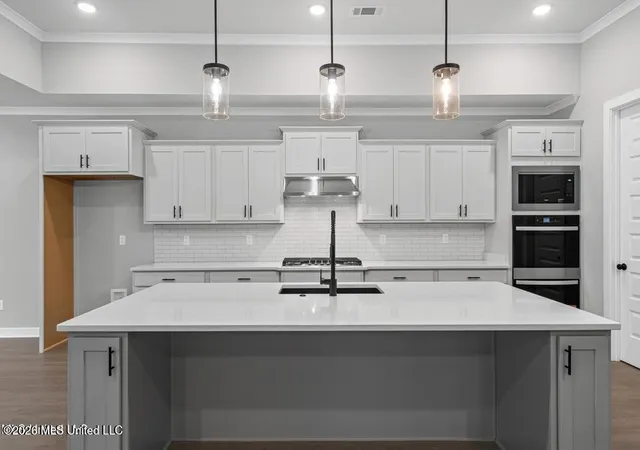 Photo 3 of Single family home for sale at 2835 S Cypress Lake Dr, Olive Branch, MS 38654 | MLS# 4157473 | Listing updated on 2026-10-05