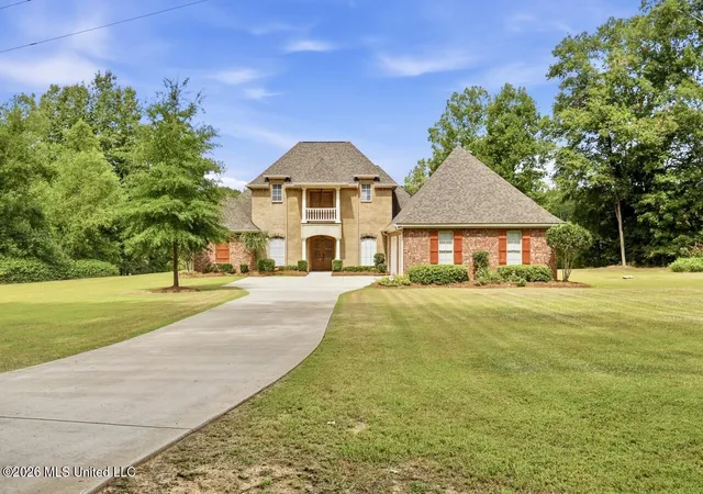 Photo 1 of Single family home for sale at 329 Pennebaker Rd, Vicksburg, MS 39183 | MLS# 4157696 | Listing updated on 2026-09-30