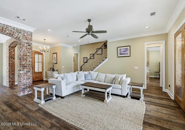 Photo 4 of Single family home for sale at 329 Pennebaker Rd, Vicksburg, MS 39183 | MLS# 4157696 | Listing updated on 2026-09-30