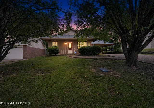 Photo 2 of Sale Pending at 5638 Dogwood Trl, Jackson, MS 39212 | MLS# 4157677 | Listing updated on 2026-09-08