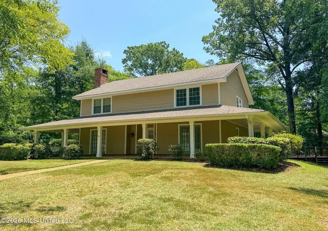 Photo 1 of Sale Pending at 100 Coachmans Rd, Madison, MS 39110 | MLS# 4157588 | Listing updated on 2026-08-05