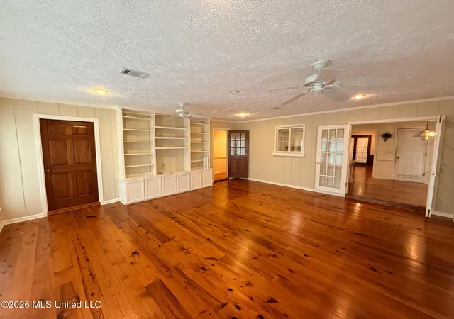 Photo 3 of Sale Pending at 100 Coachmans Rd, Madison, MS 39110 | MLS# 4157588 | Listing updated on 2026-08-05