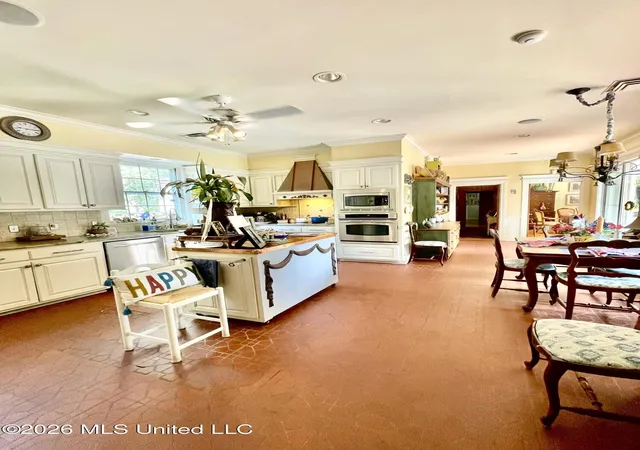 Photo 3 of Single family home for sale at 1858 E Lincoln Rd, Brookhaven, MS 39601 | MLS# 4157685 | Listing updated on 2026-08-29