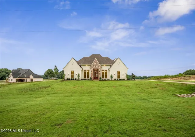 Photo 2 of Single family home for sale at 5111 Old Barn Cvs, Coldwater, MS 38618 | MLS# 4157485 | Listing updated on 2026-09-13