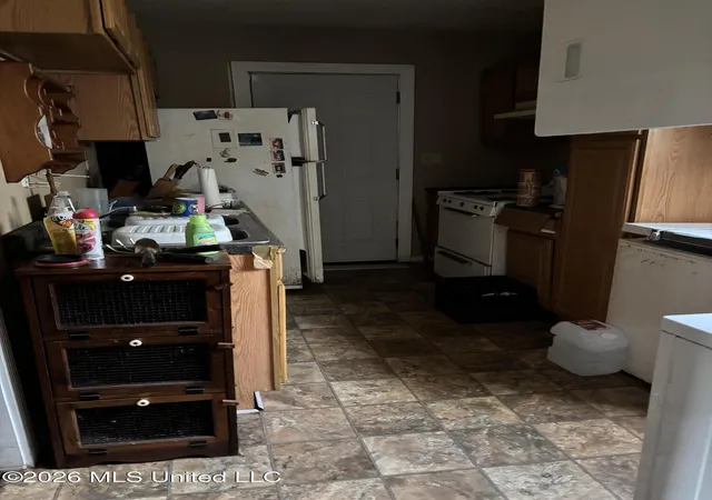 Photo 3 of Sale Pending at 486 Collier Ave, Jackson, MS 39213 | MLS# 4157519 | Listing updated on 2026-08-05
