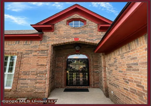 Photo 4 of Sale Pending at 4253 Ravenwood Park, Horn Lake, MS 38637 | MLS# 4157610 | Listing updated on 2026-09-30