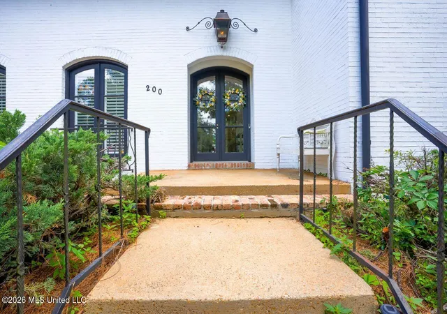 Photo 3 of Single family home for sale at 200 Silas Tr, Ridgeland, MS 39157 | MLS# 4157533 | Listing updated on 2026-09-03