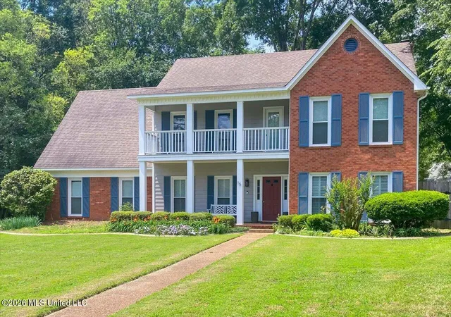 Photo 1 of Sale Pending at 15 S Crownpointe Dr, Jackson, MS 39211 | MLS# 4157981 | Listing updated on 2026-08-16