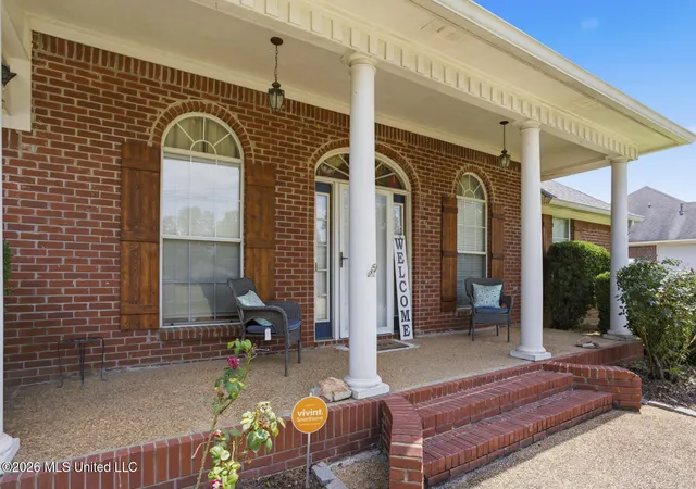 Photo 3 of Sale Pending at 912 Eagles Nest Dr, Byram, MS 39272 | MLS# 4157547 | Listing updated on 2026-08-01