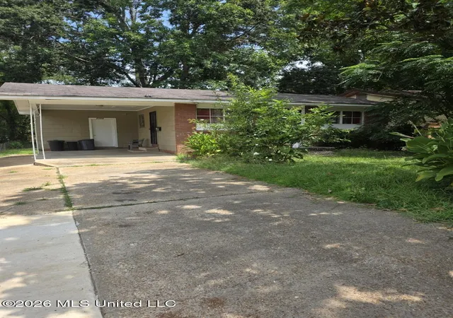 Photo 1 of Single family home for sale at 2704 Newport St, Jackson, MS 39213 | MLS# 4157611 | Listing updated on 2026-08-20