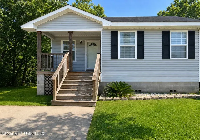 Photo 1 of Single family home for sale at 1314 School Ave, Pascagoula, MS 39567 | MLS# 4157853 | Listing updated on 2026-09-13