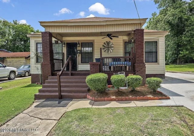 Single family home for sale at 717 Lorraine St, Jackson, MS 39202 | MLS# 4157512