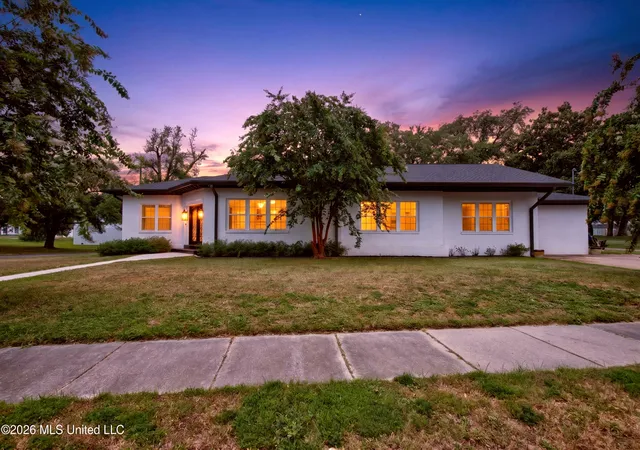 Photo 3 of Single family home for sale at 1143 2nd Street, Gulfport, MS 39501 | MLS# 4157601 | Listing updated on 2026-09-12