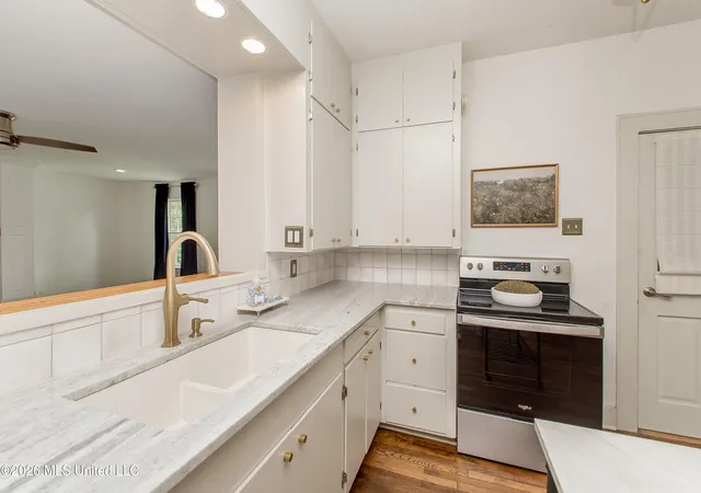 Photo 3 of Single family home for sale at 900 N James Ave, Mc Comb, MS 39648 | MLS# 4157538 | Listing updated on 2026-09-19