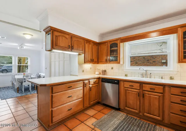 Photo 3 of Sale Pending at 710 Mills Ave, Gulfport, MS 39501 | MLS# 4157676 | Listing updated on 2026-09-14