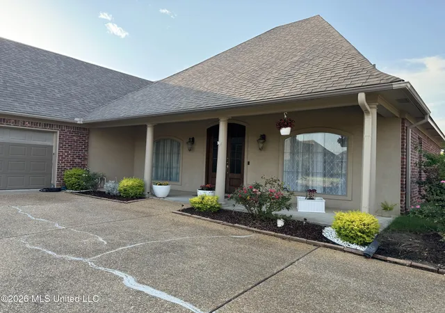 Photo 3 of Single family home for sale at 202 Tradition Cvs, Flowood, MS 39232 | MLS# 4157961 | Listing updated on 2026-09-01