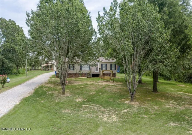 Photo 2 of Sale Pending at 452 Hudson Rd, Sardis, MS 38666 | MLS# 4157571 | Listing updated on 2026-08-20