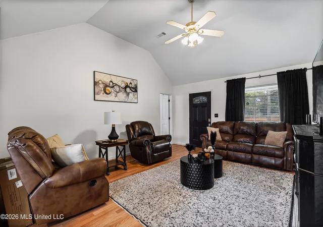 Photo 3 of Sale Pending at 846 Friendship Dr, Tunica, MS 38676 | MLS# 4157572 | Listing updated on 2026-08-06