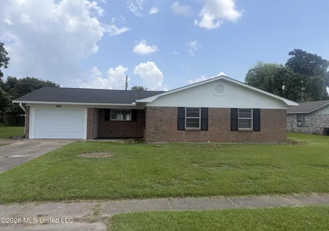 Photo 2 of Sale Pending at 1107 Pear St, Vidalia, LA 71373 | MLS# 4157596 | Listing updated on 2026-08-27