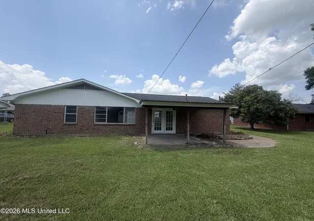 Photo 3 of Sale Pending at 1107 Pear St, Vidalia, LA 71373 | MLS# 4157596 | Listing updated on 2026-08-27