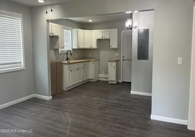 2nd image of 522 W Percy St, Greenville, MS 38701 | MLS# 4157592
