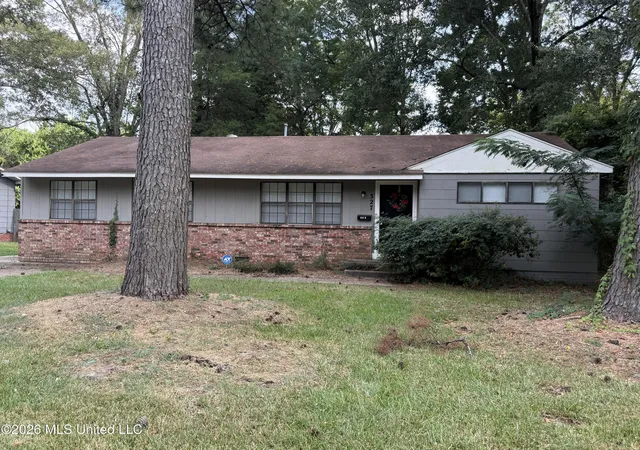 Photo 1 of Single family home for sale at 327 Reed Ave, Jackson, MS 39206 | MLS# 4157728 | Listing updated on 2026-08-18