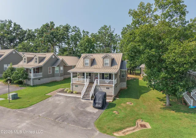 Photo 2 of Single family home for sale at 27 Pearl Pkwy, Iuka, MS 38852 | MLS# 4157603 | Listing updated on 2026-07-30