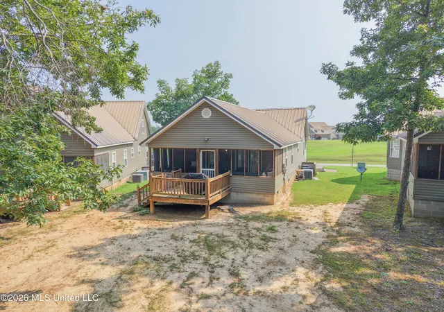 Photo 3 of Single family home for sale at 27 Pearl Pkwy, Iuka, MS 38852 | MLS# 4157603 | Listing updated on 2026-09-17