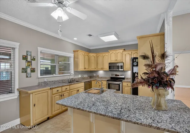 Photo 3 of Sale Pending at 2011 Tradewinds Dr, Gautier, MS 39553 | MLS# 4157633 | Listing updated on 2026-09-30