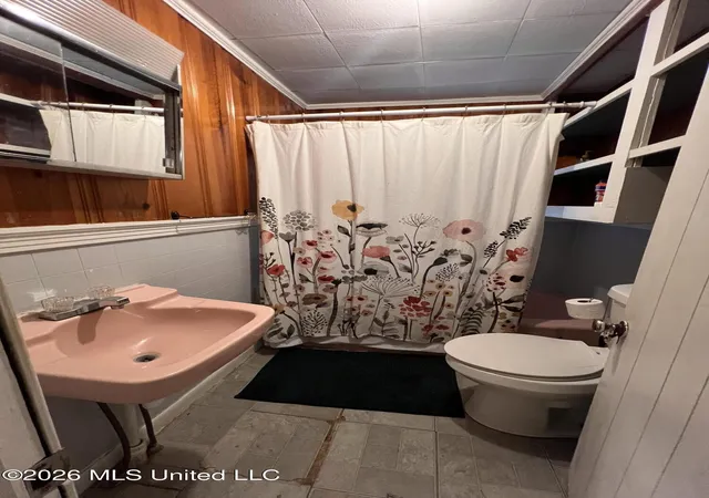 Photo 3 of Sale Pending at 520 N Church St, Brookhaven, MS 39601 | MLS# 4157621 | Listing updated on 2026-08-27