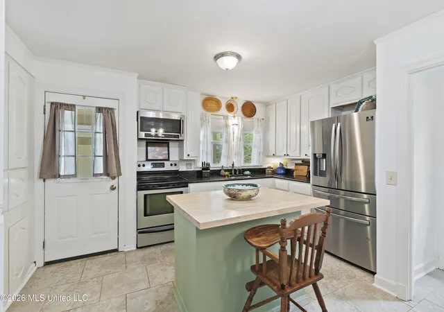 Photo 2 of Sale Pending at 411 Heard St, Senatobia, MS 38668 | MLS# 4157656 | Listing updated on 2026-09-09