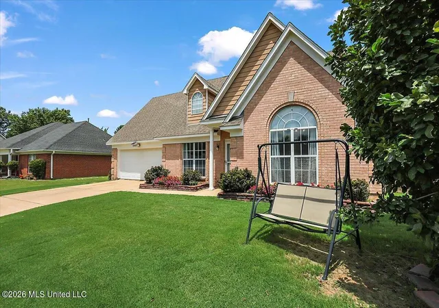 Photo 3 of Single family home for sale at 1978 Greencliff Dr, Southaven, MS 38671 | MLS# 4157636 | Listing updated on 2026-09-07