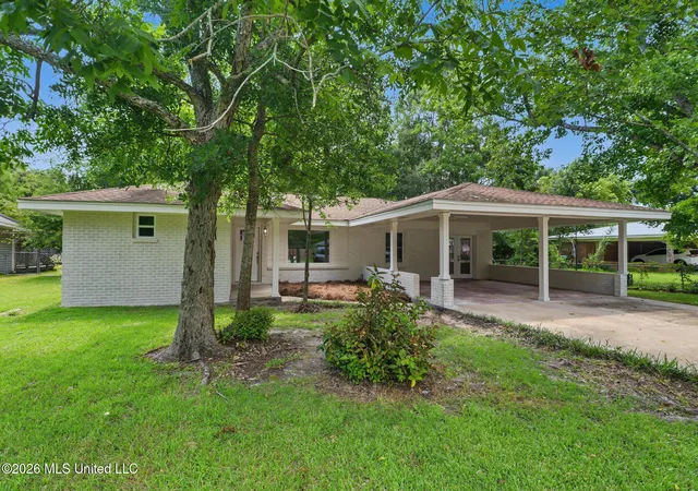 Photo 1 of Sale Pending at 273 Holcomb Blvd, Ocean Springs, MS 39564 | MLS# 4157698 | Listing updated on 2026-08-28