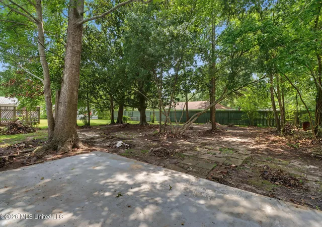 Photo 4 of Sale Pending at 273 Holcomb Blvd, Ocean Springs, MS 39564 | MLS# 4157698 | Listing updated on 2026-08-28
