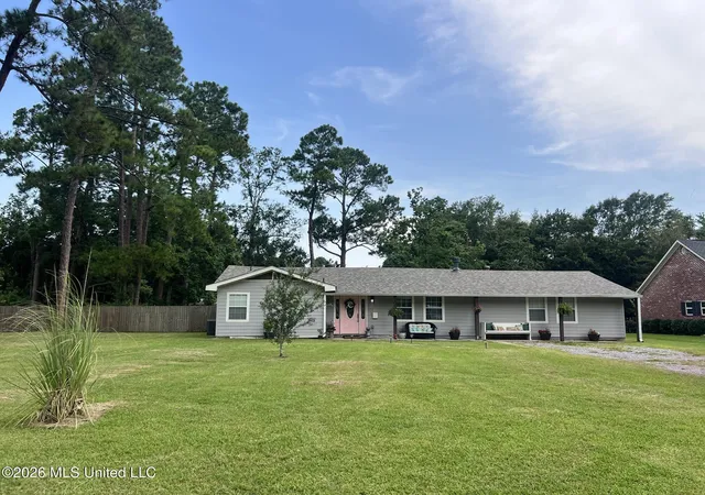 Photo 1 of Single family home for sale at 13 40th Street, Gulfport, MS 39507 | MLS# 4157761 | Listing updated on 2026-08-26