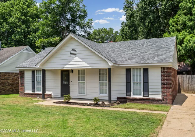 Photo 3 of Sale Pending at 8119 Longbranch Dr, Southaven, MS 38671 | MLS# 4157776 | Listing updated on 2026-08-07