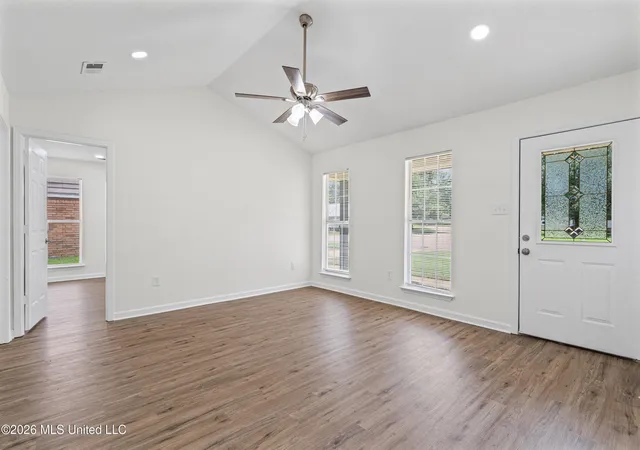 Photo 4 of Sale Pending at 8119 Longbranch Dr, Southaven, MS 38671 | MLS# 4157776 | Listing updated on 2026-08-07